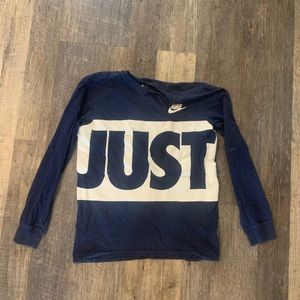 Womans size large Nike long sleeve shirt